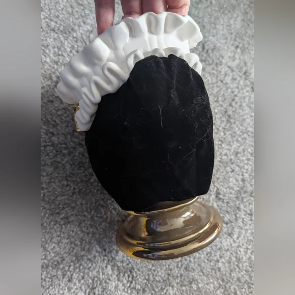 Bath & Body Works 2021 Halloween Bust Candle Holder - Picture 6 of 9